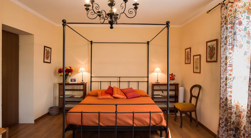 Photo of The Gem of Emilia