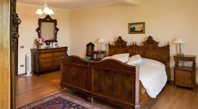 Photo of The Gem of Emilia