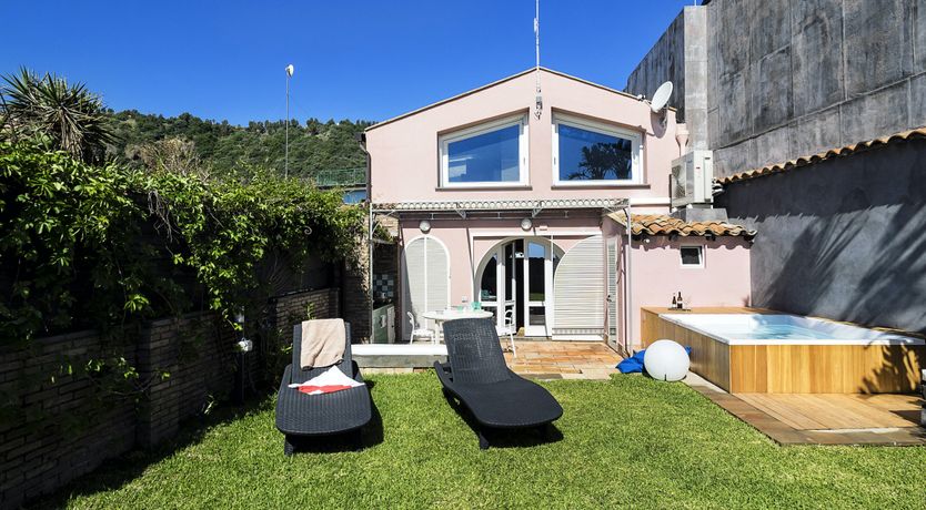 Photo of Coastline Chic