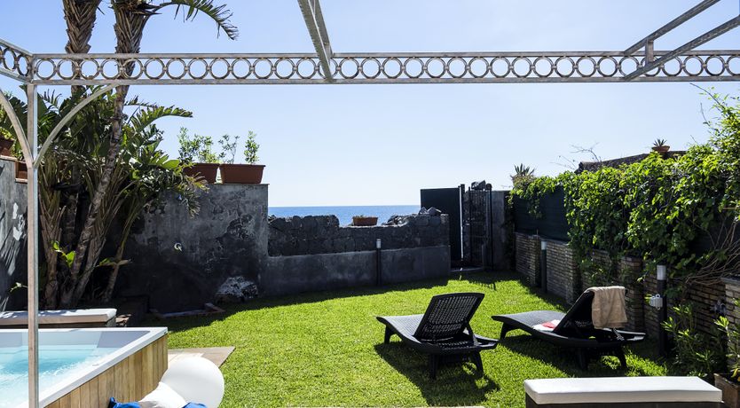 Photo of Coastline Chic