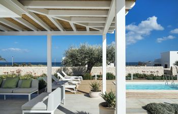 Sicilian Queen Holiday Home