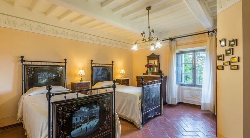 Photo of The Sun Rose