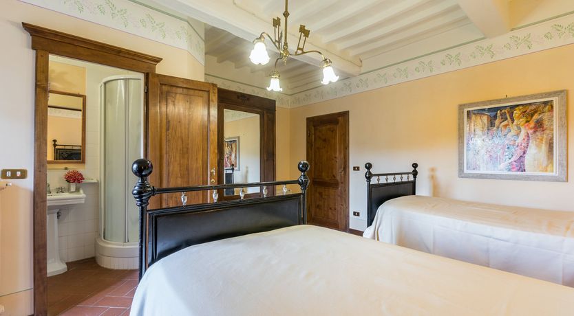 Photo of The Sun Rose