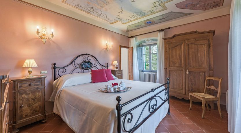 Photo of The Sun Rose