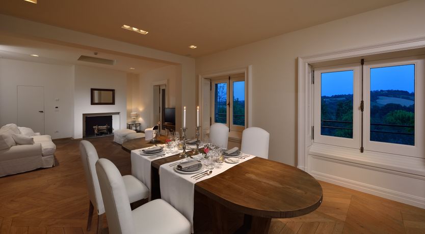 Photo of The Olive Leaf