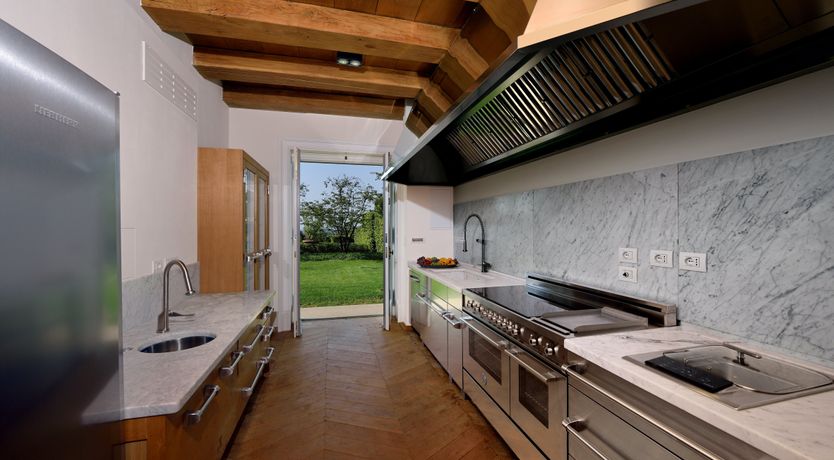 Photo of The Olive Leaf