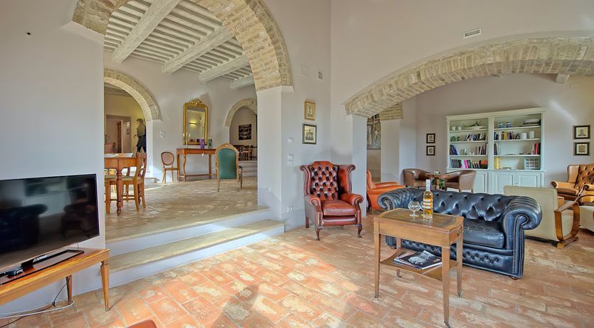 Photo of Marbled with Flowers