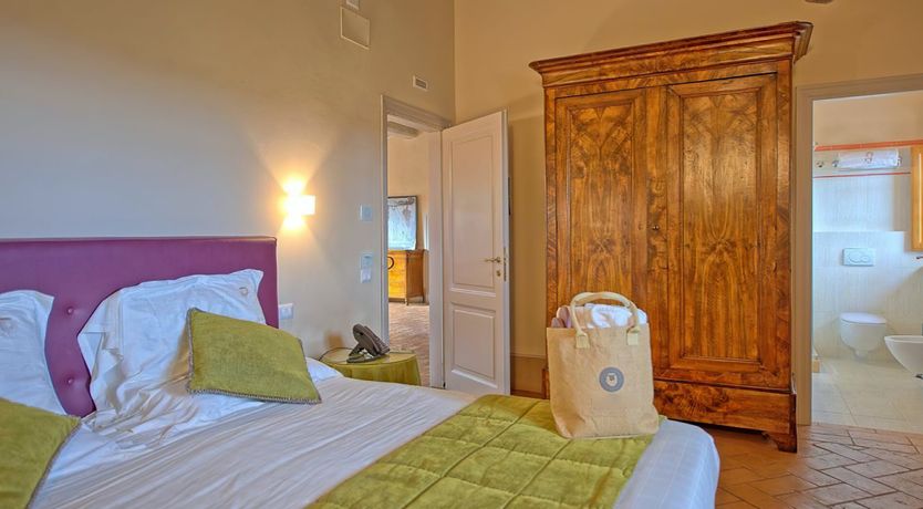 Photo of Marbled with Flowers