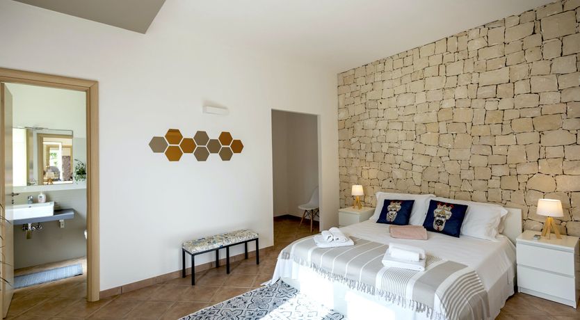 Photo of Poet's Hideaway