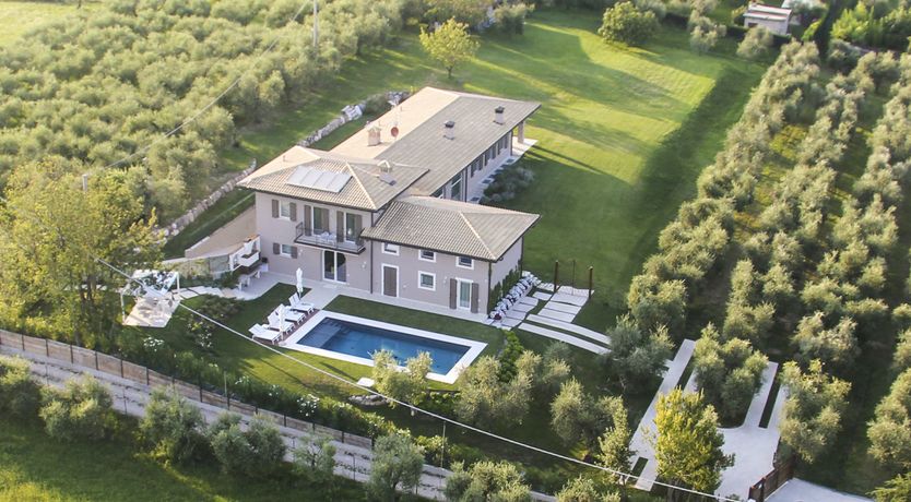 Photo of The Lake's Daughter