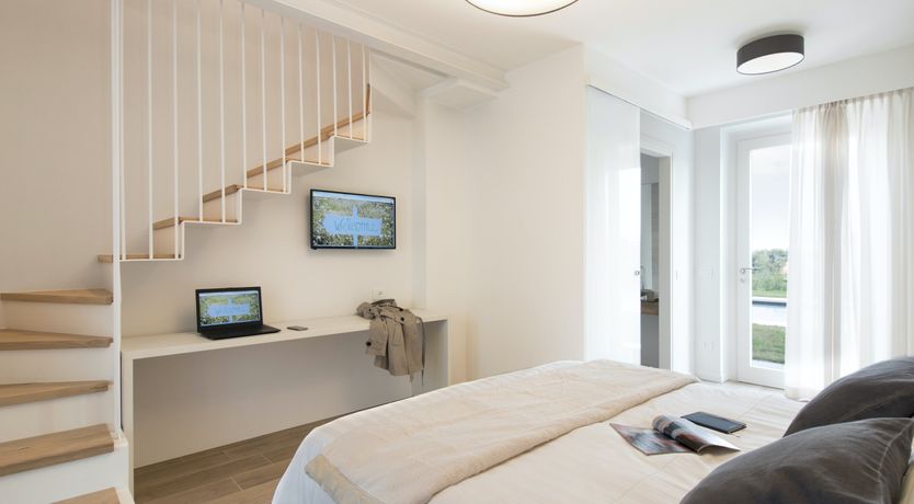 Photo of The Lake's Daughter