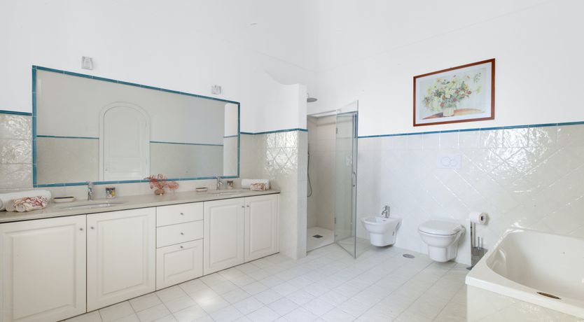 Photo of The Pearl of Campania