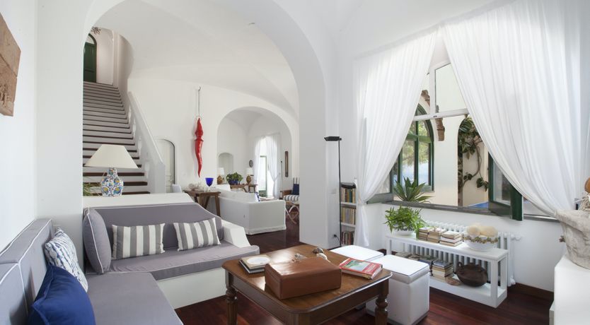 Photo of The Pearl of Campania