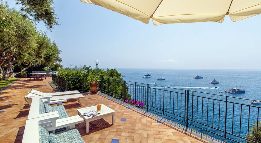 Photo of The Pearl of Campania