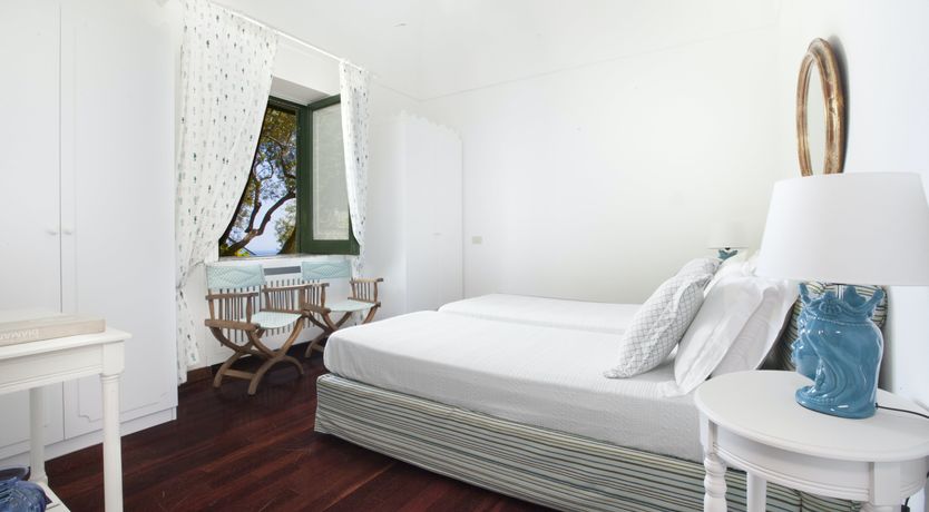 Photo of The Pearl of Campania