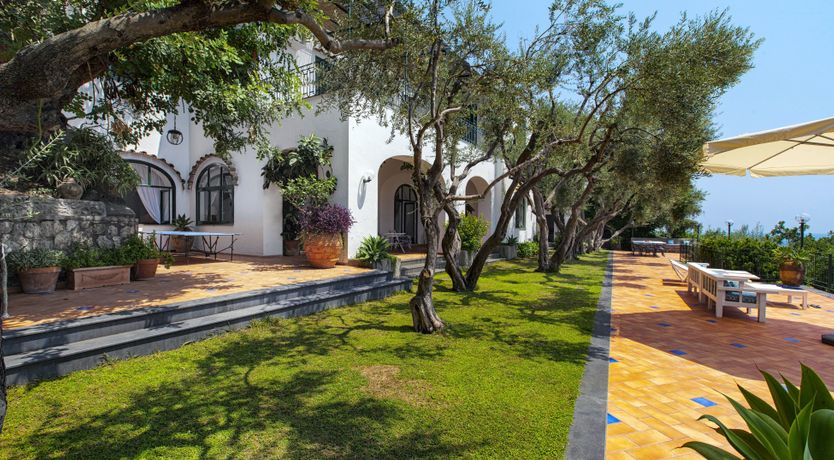 Photo of The Pearl of Campania