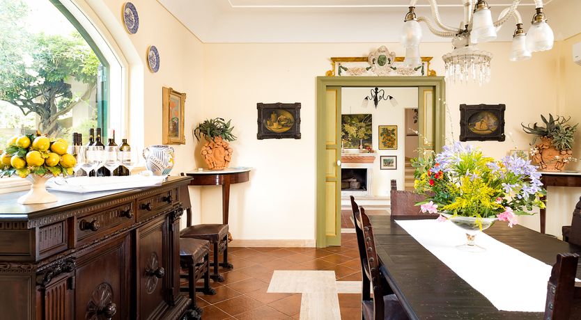 Photo of Palms & Pearls