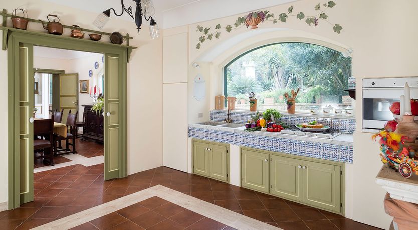 Photo of Palms & Pearls