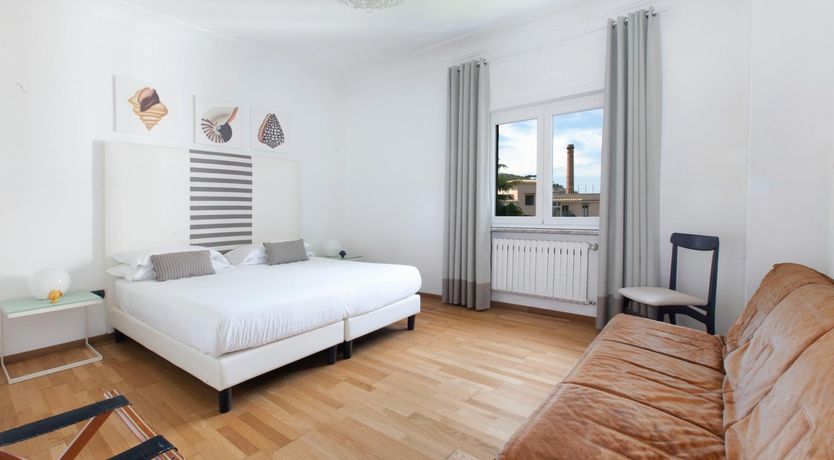 Photo of Melody of the Ocean