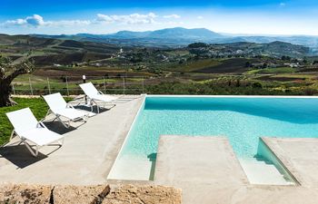 Sicilian Spring Holiday Home