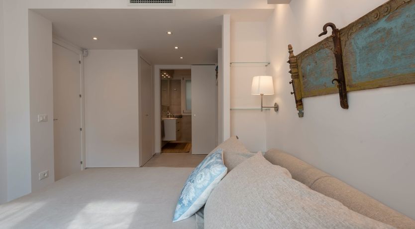 Photo of The Modern Mermaid