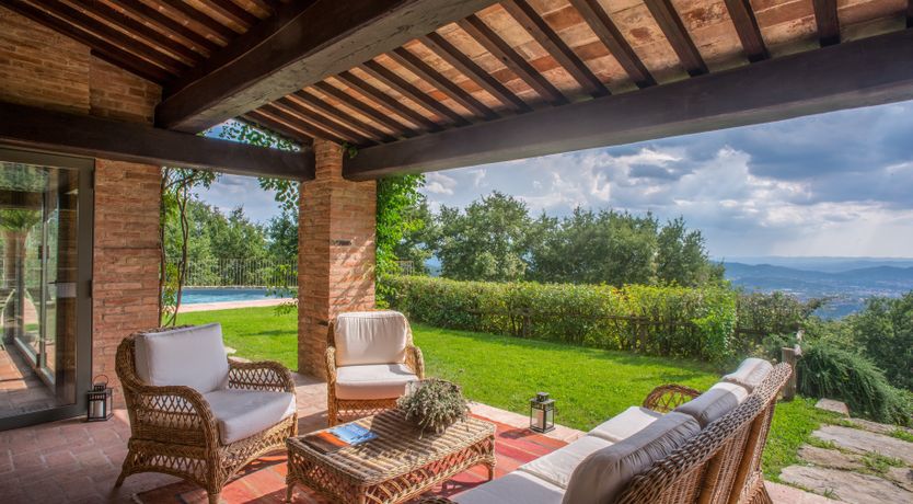 Photo of The Tasteful Tree