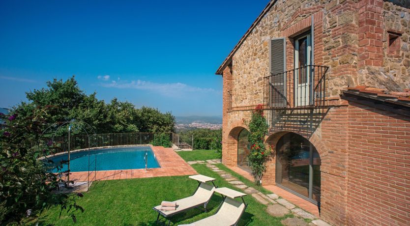 Photo of The Tasteful Tree