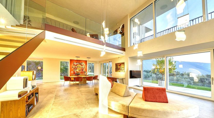 Photo of A Painted View