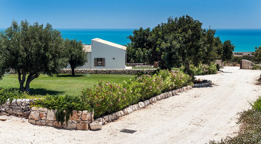 Photo of Sicilia in Bloom