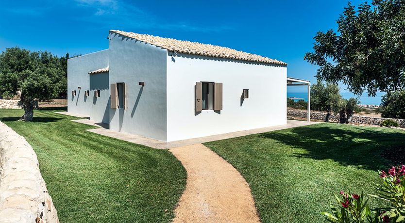 Photo of Sicilia in Bloom