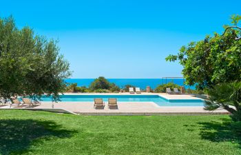 Sicilia in Bloom Holiday Home