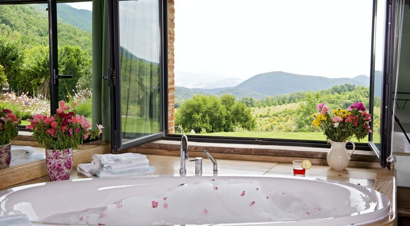 Photo of Olive & Roses