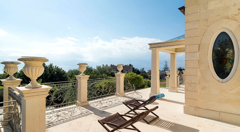 Photo of The Emerald Wonder