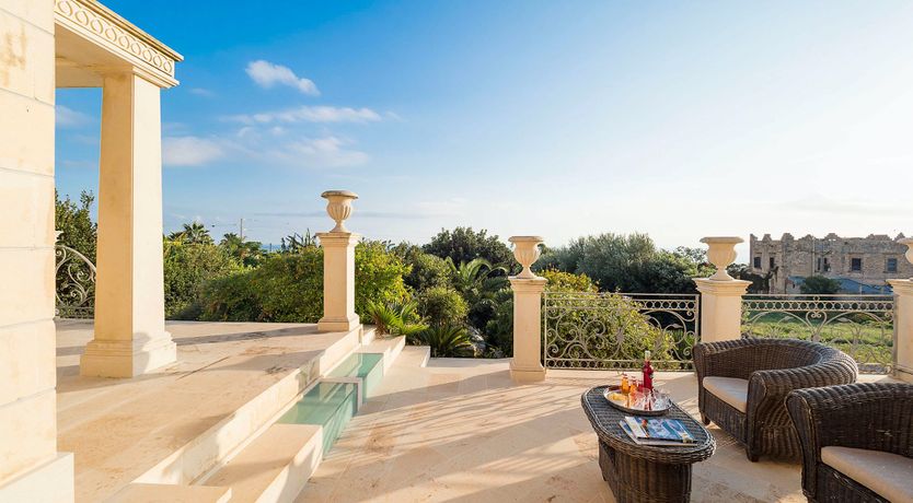 Photo of The Emerald Wonder