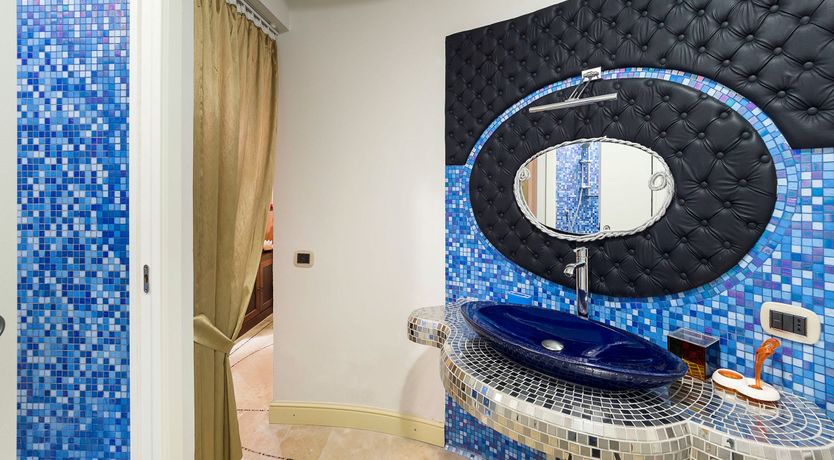 Photo of The Emerald Wonder