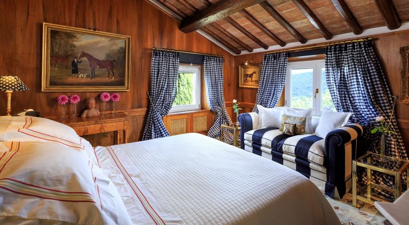 Photo of Bluebells & Grapes