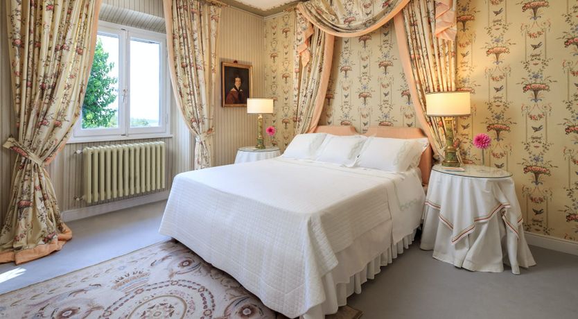 Photo of Bluebells & Grapes