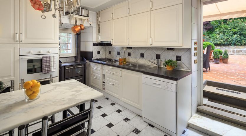 Photo of Bluebells & Grapes