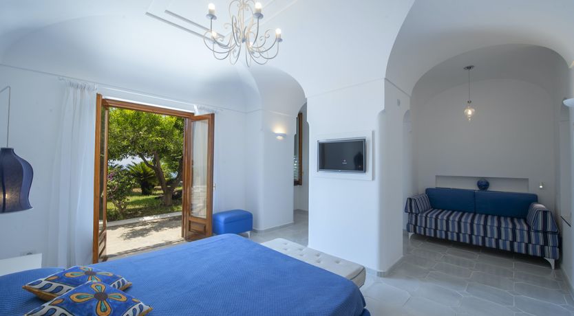 Photo of Neptune's Hollow