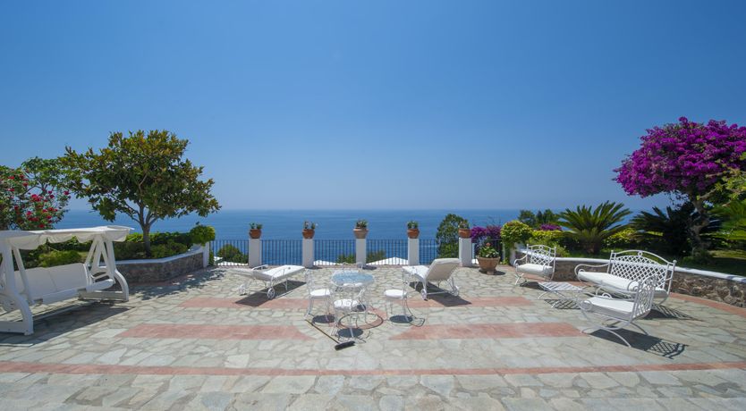 Photo of Neptune's Hollow