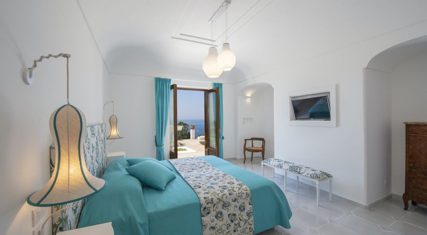 Photo of Neptune's Hollow