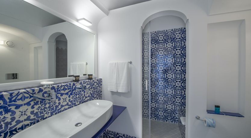 Photo of Neptune's Hollow