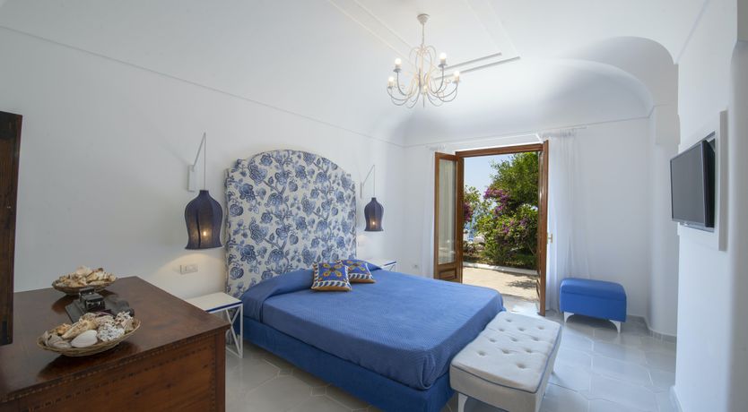 Photo of Neptune's Hollow