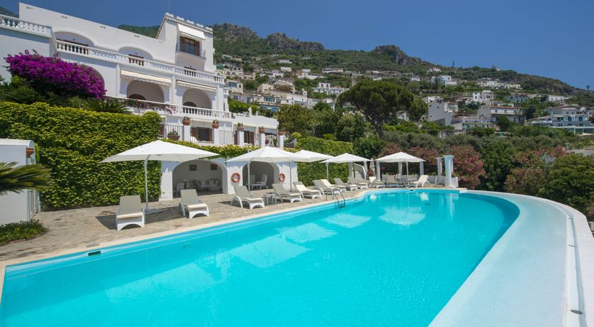 Photo of Neptune's Hollow