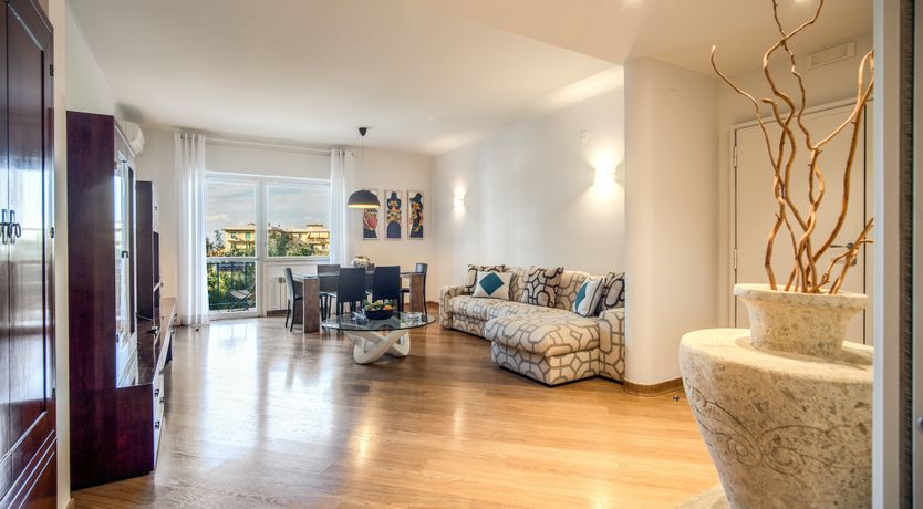 Photo of The Marina Kiss