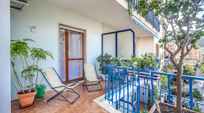 Photo of The Marina Kiss