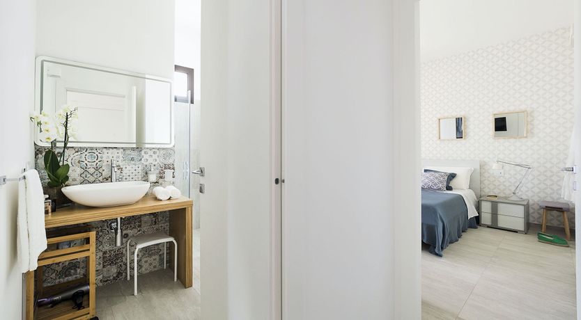 Photo of Queen of The Hills