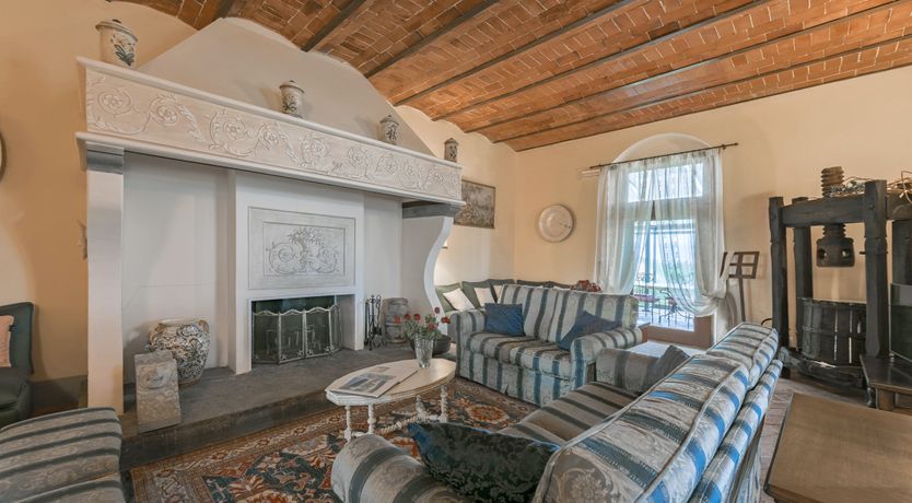 Photo of Rosewood Manor
