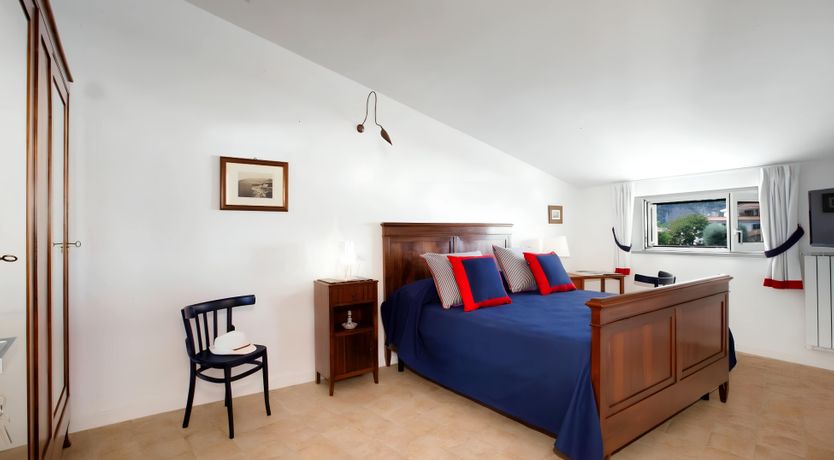 Photo of Sorrento in Bloom