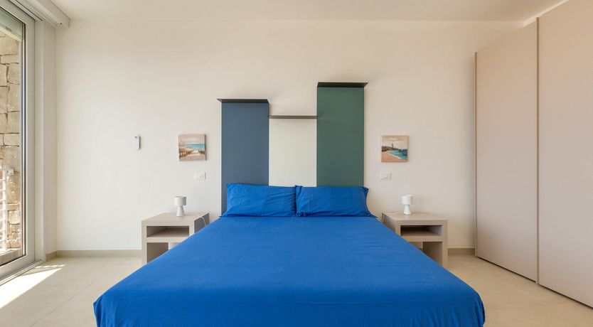 Photo of Sunlight on the Shore